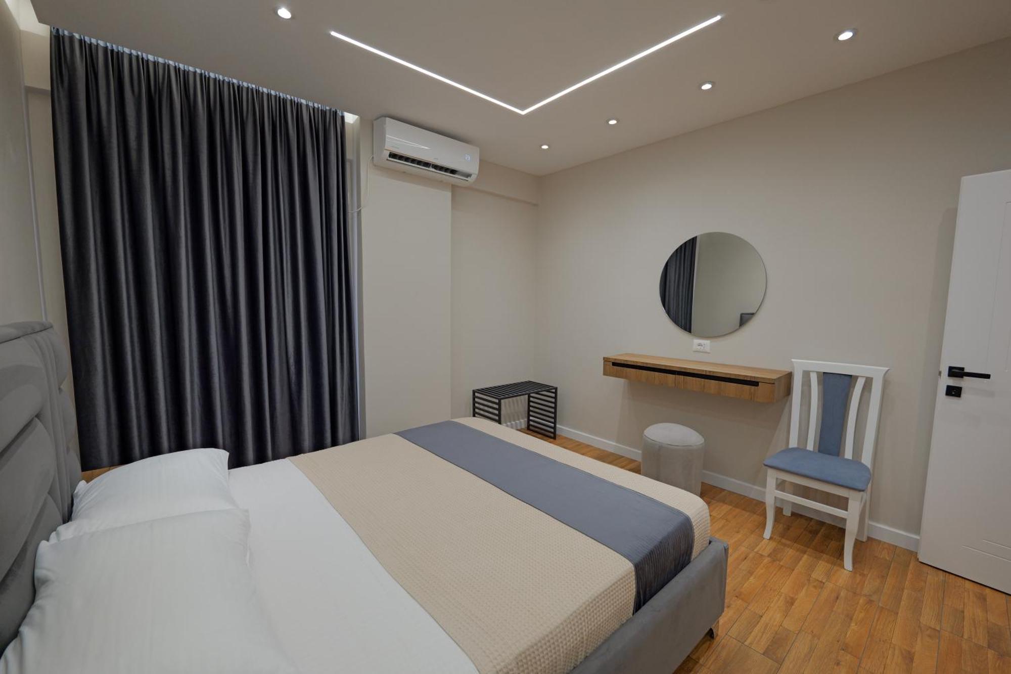 Beachside Modern Apartment